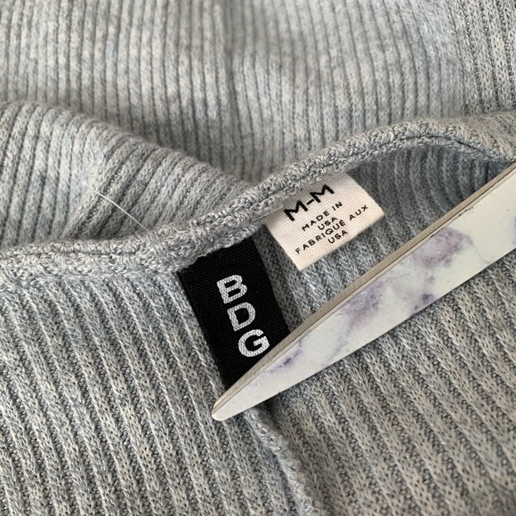 ❌SOLD❌Urban Outfitters BDG Mia Pullover Sweater - Picture 8 of 9